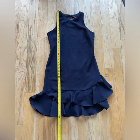 NWT Cynthia Rowley Navy blue dress Size 8, flounce/ruffle hem - Picture 6 of 9